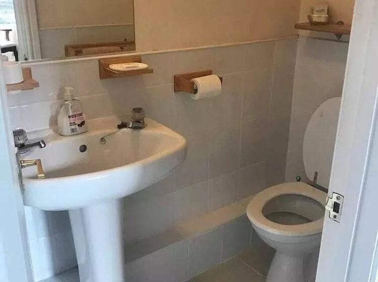 Пансион Bridgeside Guest House