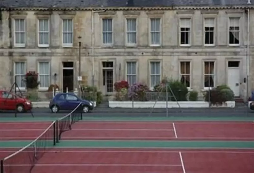 Majatalo Eglinton Guest House