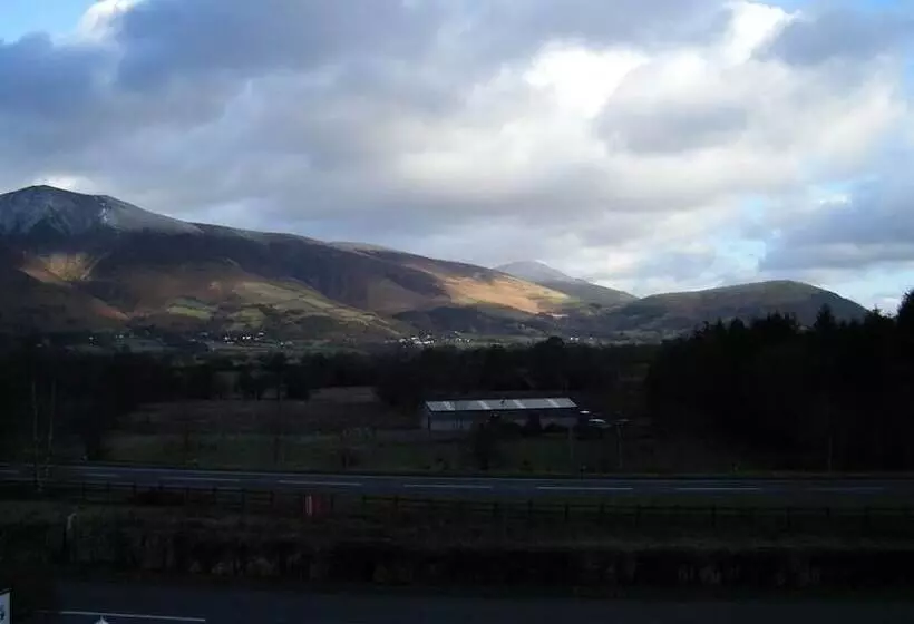 פנסיון Maple Bank