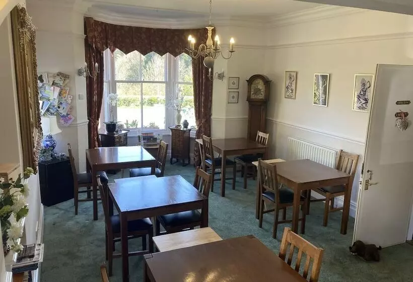 פנסיון Maple Bank