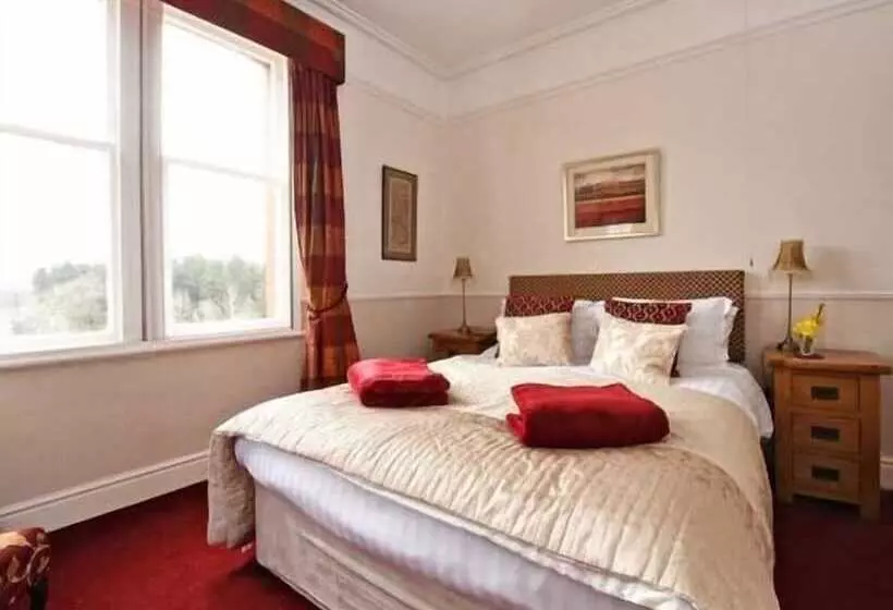 פנסיון Maple Bank