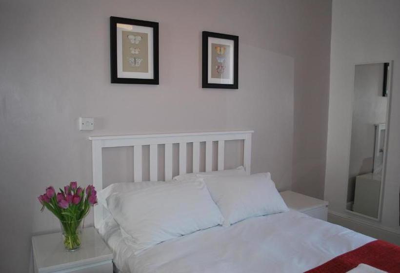 بنسيون Millifont Guest House