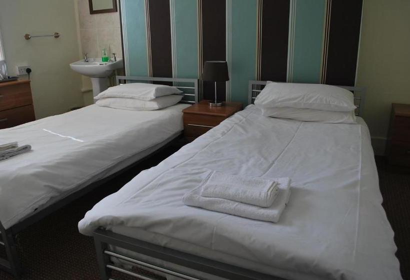 بنسيون Millifont Guest House