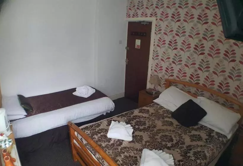 Majatalo The Manuela Rose