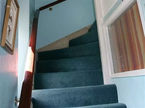 ペンション The Old Court - Guest House