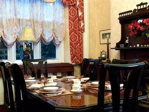 ペンション The Old Court - Guest House