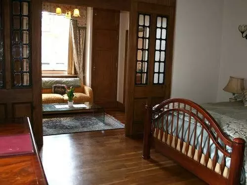 ペンション The Old Court - Guest House