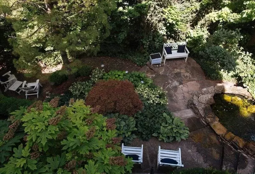 ベッドアンドブレックファースト William Gillis At Southmoreland On The Plaza