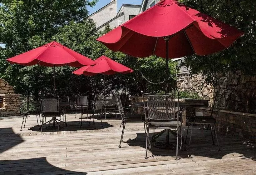 ベッドアンドブレックファースト William Gillis At Southmoreland On The Plaza