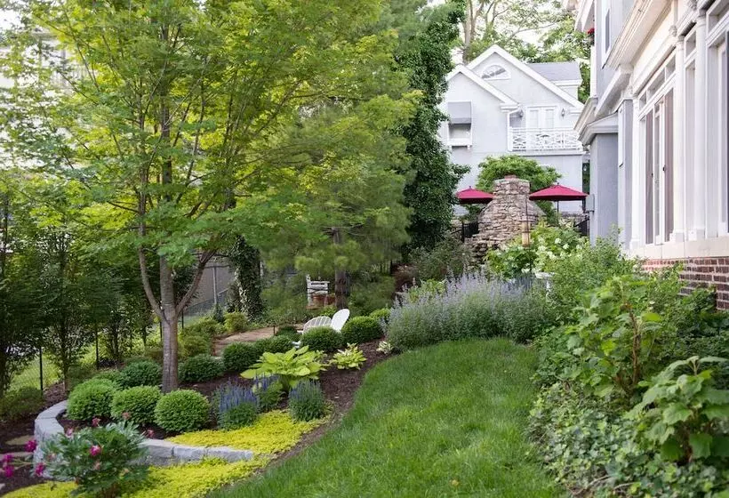 ベッドアンドブレックファースト William Gillis At Southmoreland On The Plaza