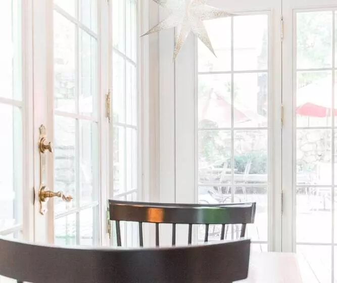 ベッドアンドブレックファースト William Gillis At Southmoreland On The Plaza