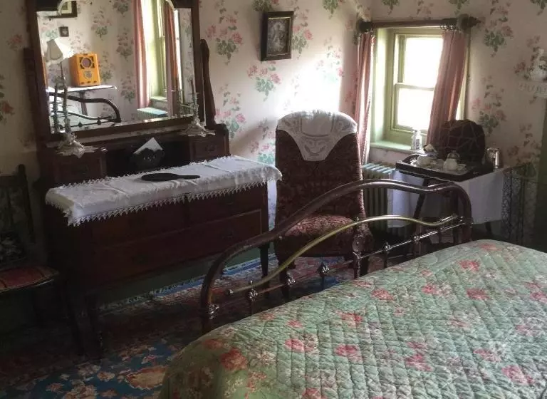 St Benedict   Victorian Bed And Breakfast