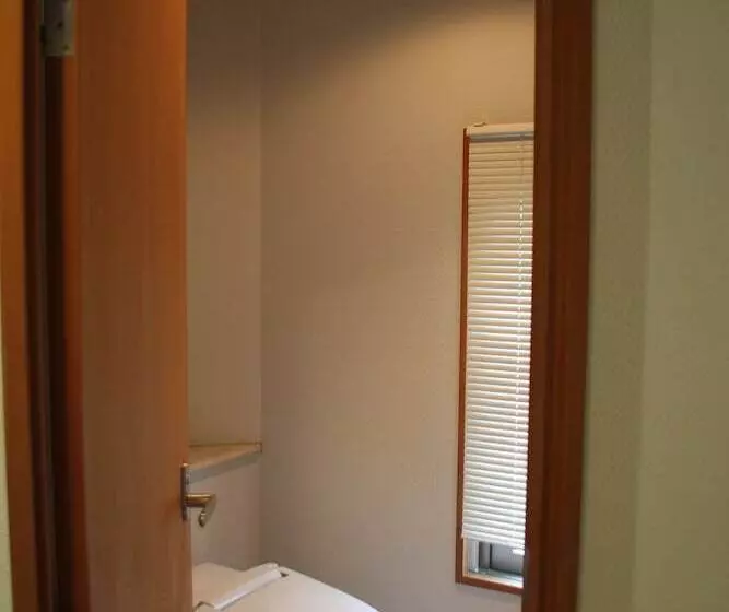 The Ridge Hotel & Apartments