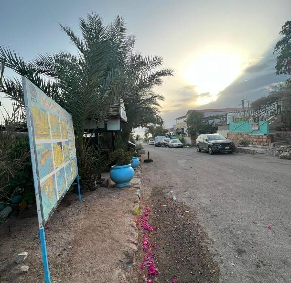 هاستل Bedouins Inn Village