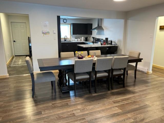 مبيت وإفطار Bears Den Guest House Ii