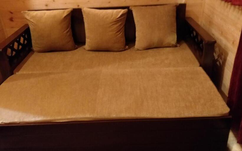 Bed and Breakfast Cozy Capsules