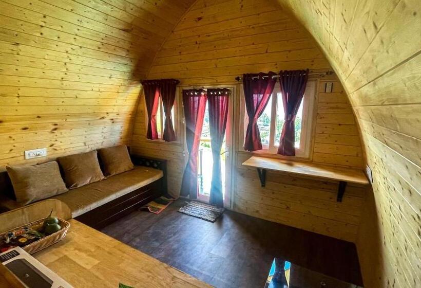 Bed and Breakfast Cozy Capsules