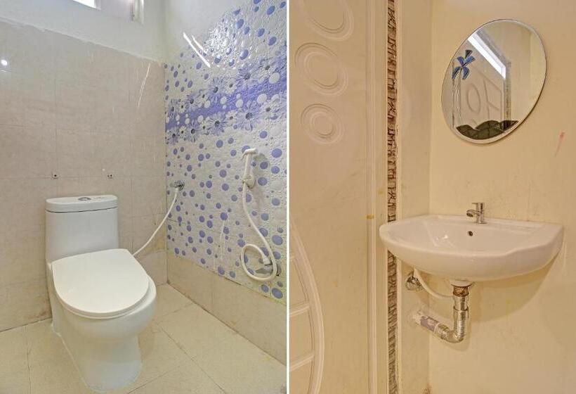 Flagship Hotel R Square