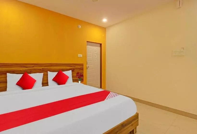 Flagship Hotel R Square