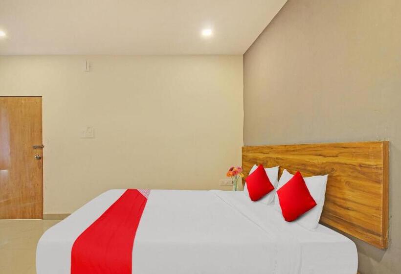 Flagship Hotel R Square