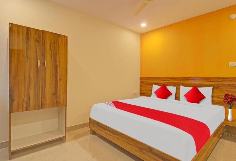 Flagship Hotel R Square