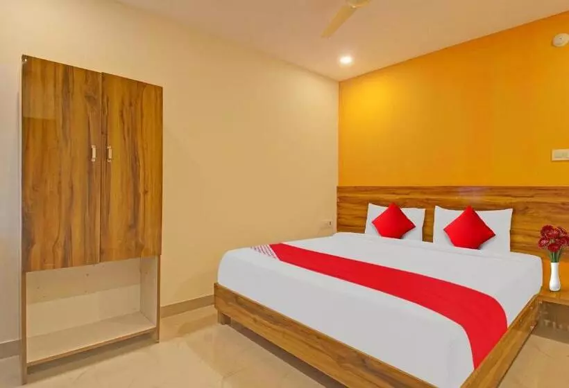 Flagship Hotel R Square