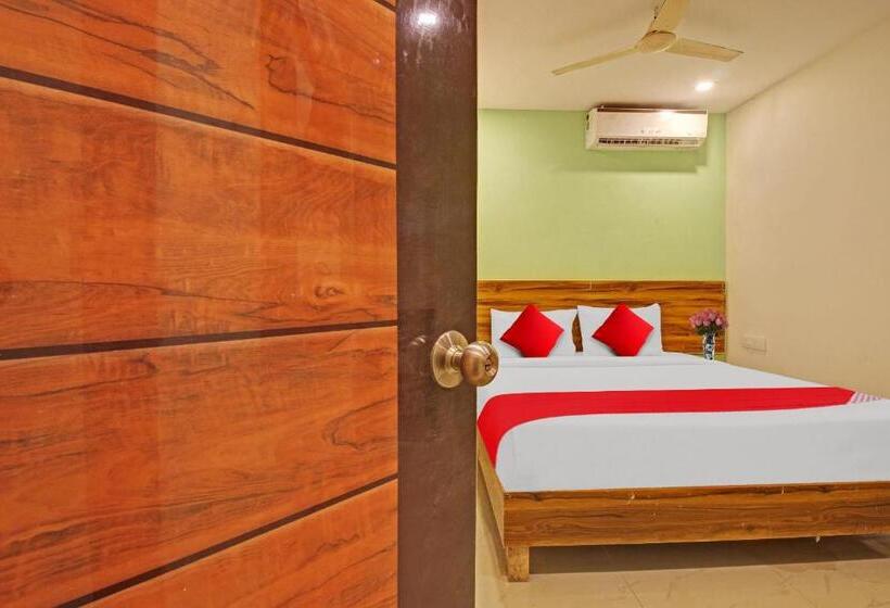 Flagship Hotel R Square