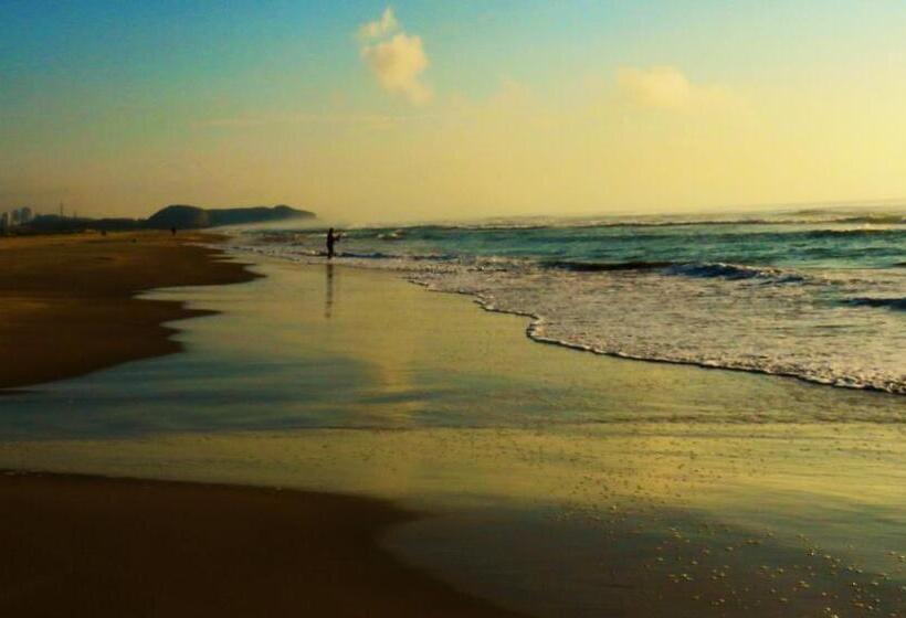 Hostel Casa Da Pedra Chata