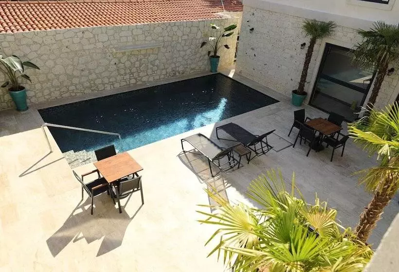 Hotelli Ariel Plus Alaçatı