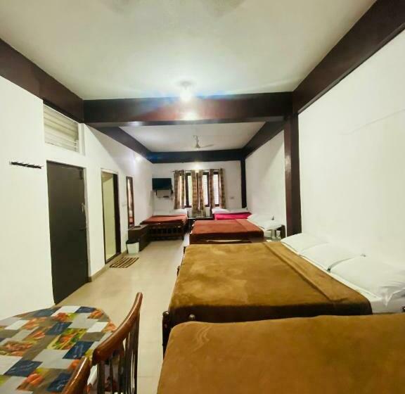 ホテル Caveri Inn