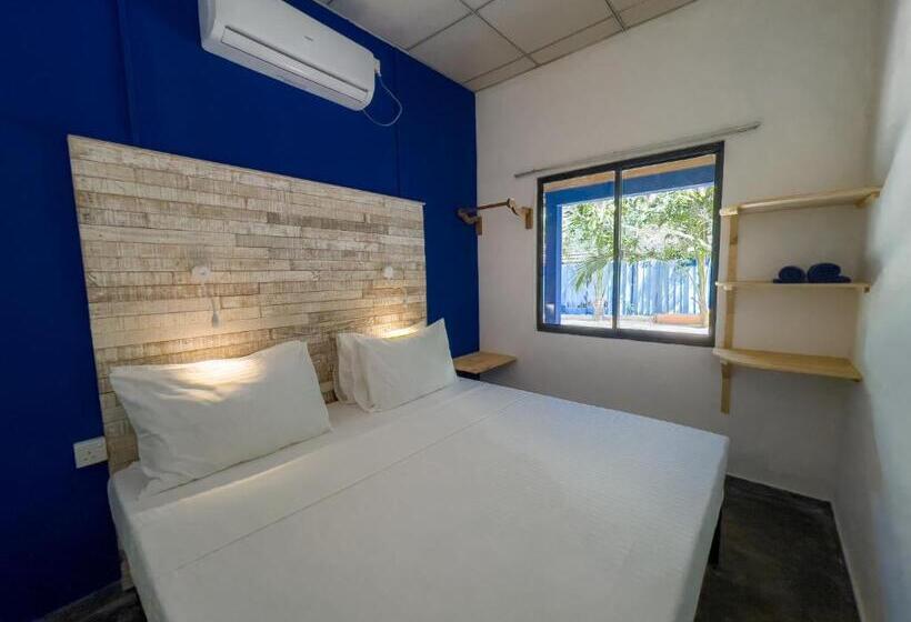 カプセルホテル Lost & Found Hostel Weligama