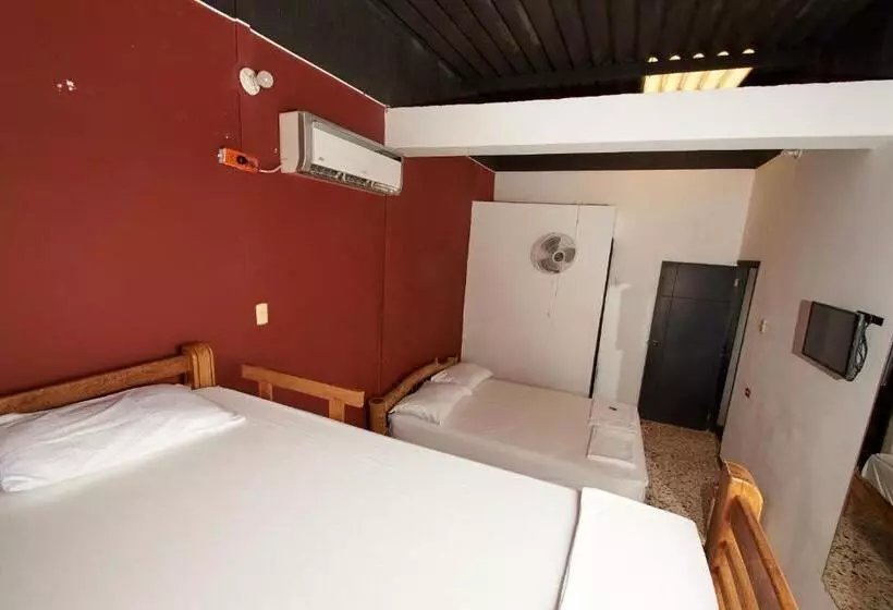 Hotelli Flamencamarones