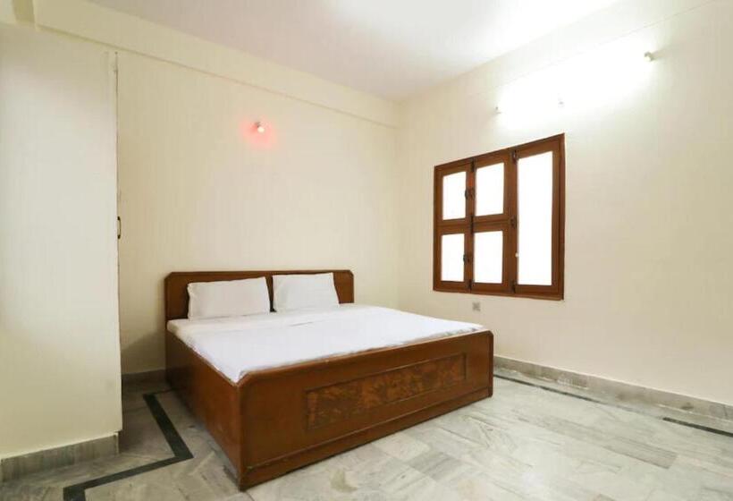 Hotel Goroomgo Bhameshwari Haridwar Near Vaishno Devi Temple