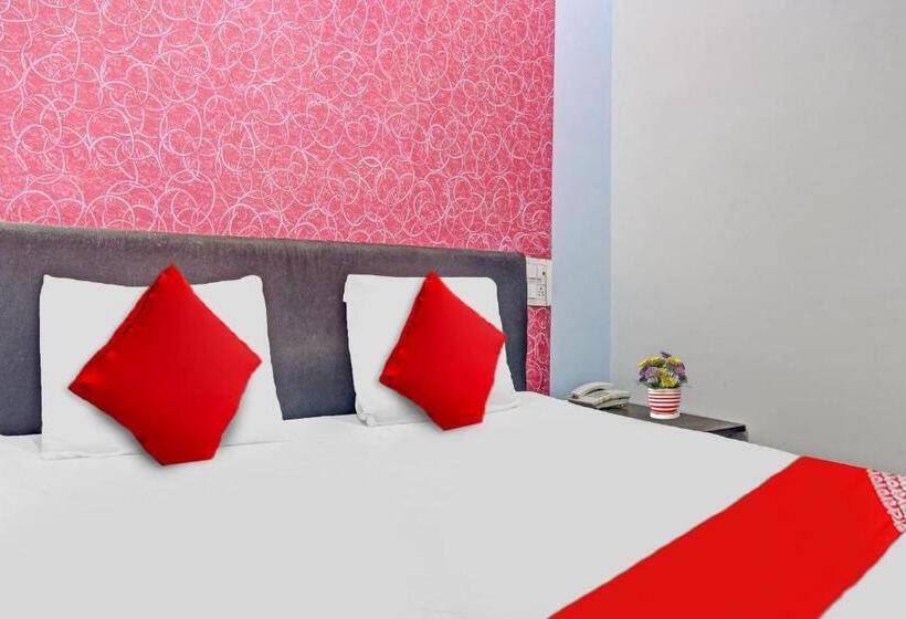 Hotel Oyo Flagship 80488  Vrundawan