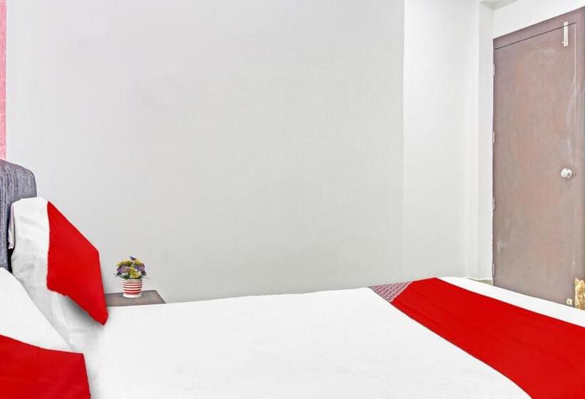 Hotel Oyo Flagship 80488  Vrundawan