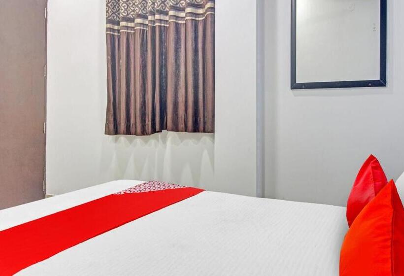 Hotel Oyo Flagship 80488  Vrundawan