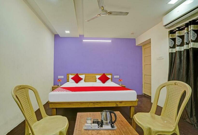 בית מלון כפרי Oyo Flagship 80563 New Krishna  Restaurant