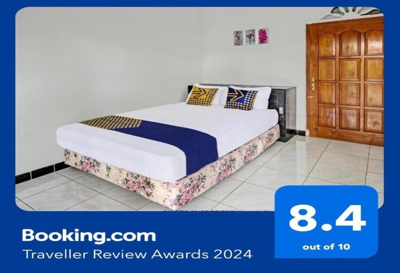 בית מלון כפרי Spot On 92123 Chikam House Syariah