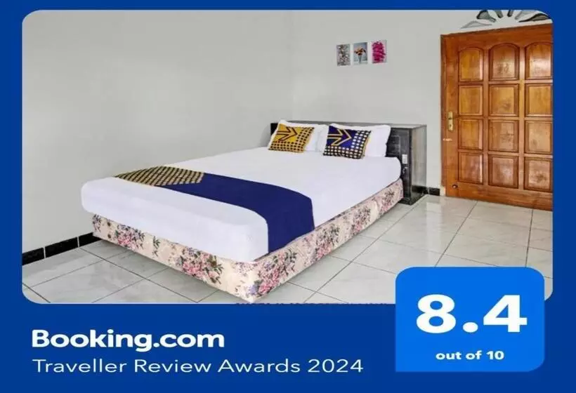 Hotelli Spot On 92123 Chikam House Syariah