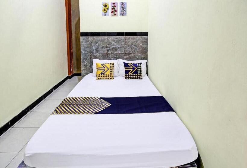 בית מלון כפרי Spot On 92123 Chikam House Syariah