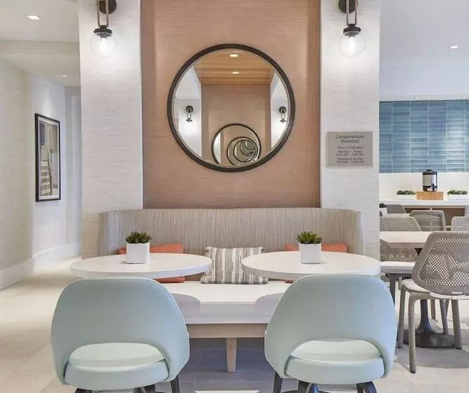 Hotelli Springhill Suites By Marriott Jacksonville Beach Oceanfront