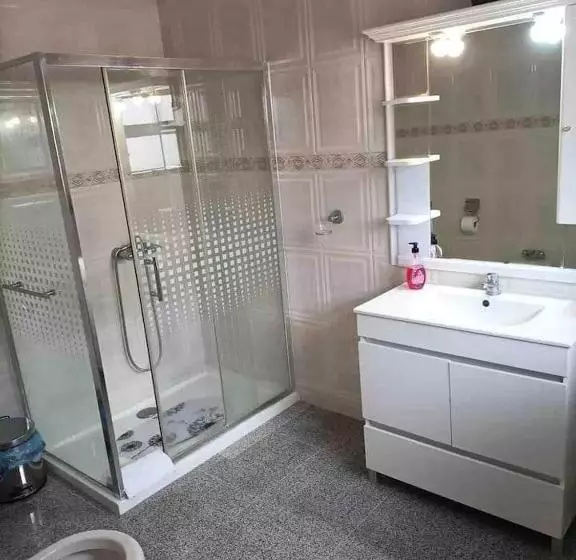 پانسیون Azores House