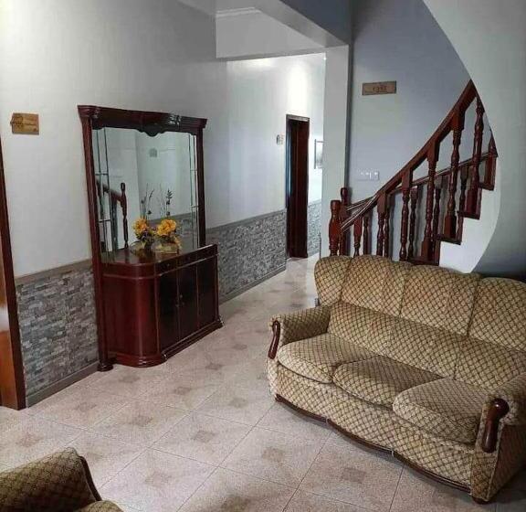 膳宿费 Azores House