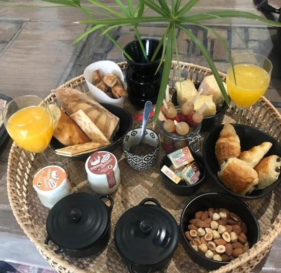 ペンション Le 1818 Gîte