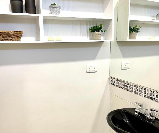 پانسیون Puesta Del Sol Guest House