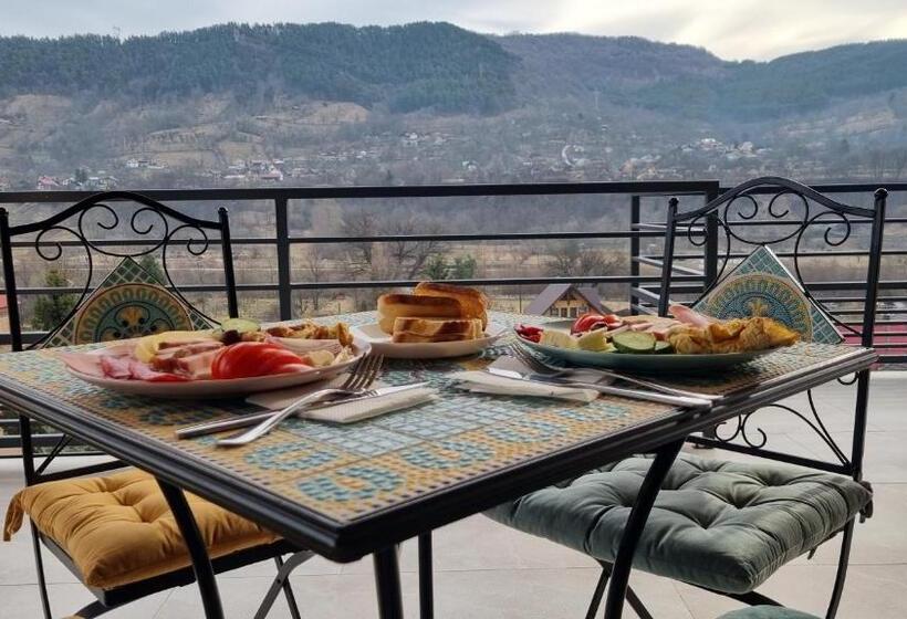 膳宿费 Queen Doftana