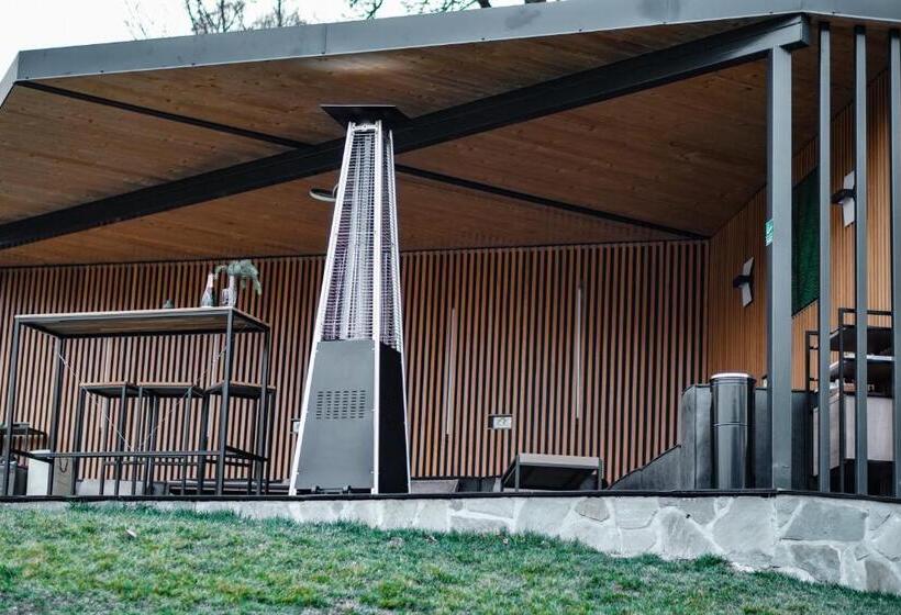 膳宿费 Queen Doftana