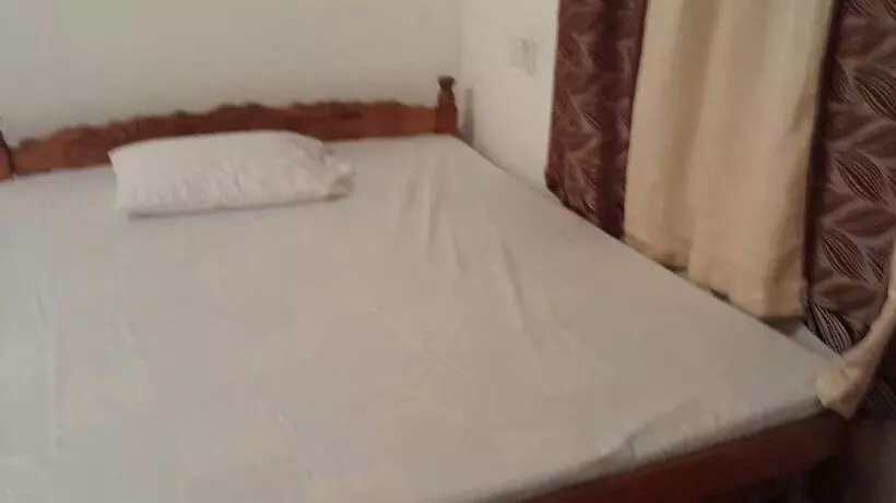 پانسیون Unawatuna White Villa