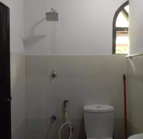 پانسیون Unawatuna White Villa
