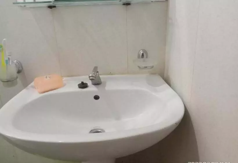 پانسیون Unawatuna White Villa